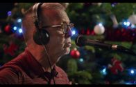 Eric-Clapton-White-Christmas-Performance-Video